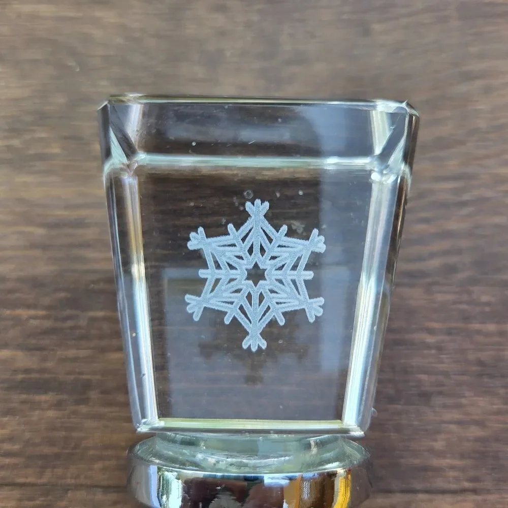 Set of 2 Christmas Wine Bottle Stoppers Snowflake Wonderful Wine Bar Decor
